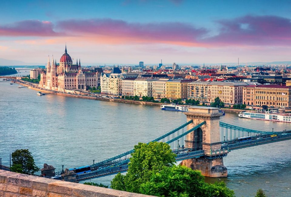 Vietravel giới thiệu nhiều hành trình châu Âu mới tới du khách trong mùa hè 2018 tuyến Đông Âu, Nam Âu, Bắc Âu…
